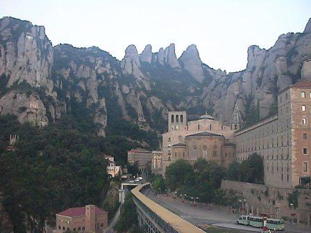 Снимок с вебкамеры монастыря Монтсеррат (Monte Montserrat) (раннее утро)